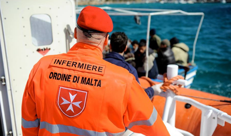 El drama de Lampedusa: el cuerpo de ayuda italiano de la Orden de Malta trabaja sin descanso