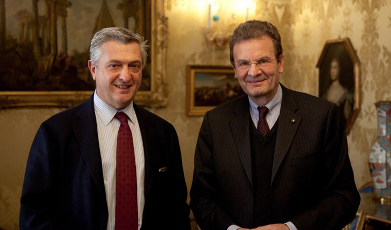 Filippo Grandi meets the Grand Chancellor in Rome to discuss migrants and refugees