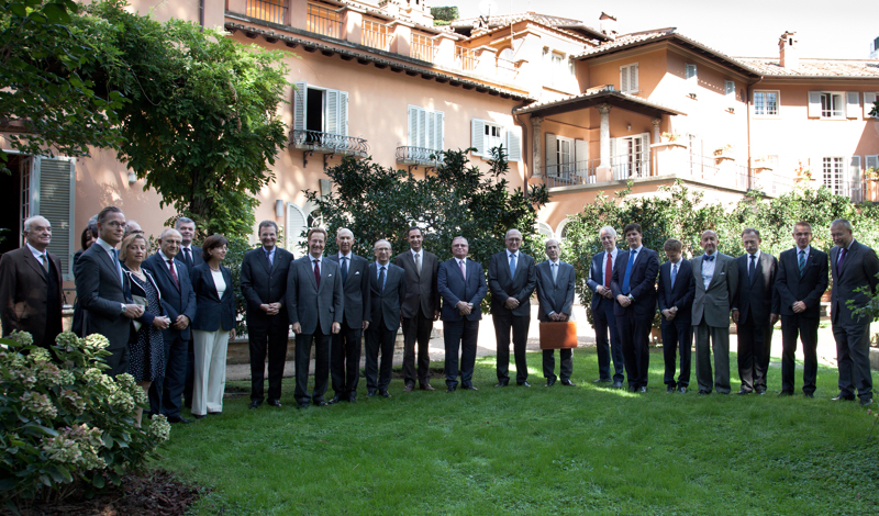 El Gran Canciller se reúne con los embajadores de los países de la Unión Europea