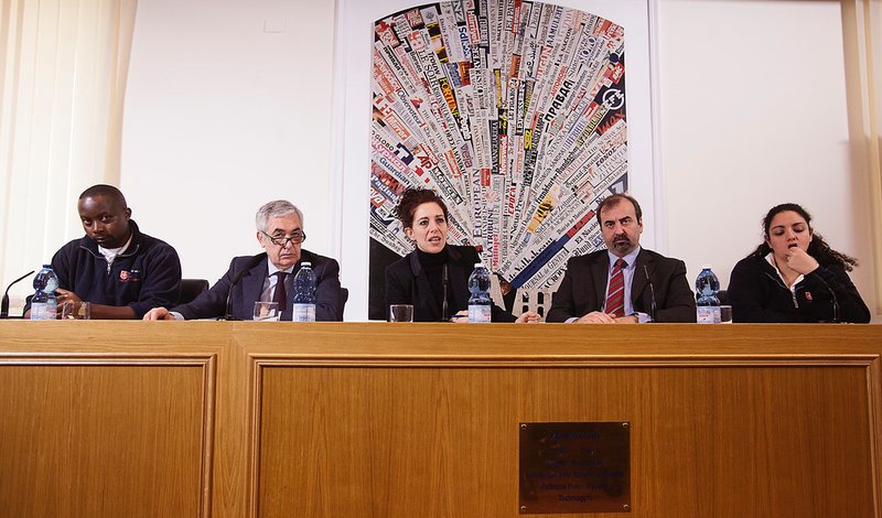 Presentación ante la prensa de la nueva misión en el Egeo del Cuerpo de ayuda italiano, en auxilio de los refugiados sirios