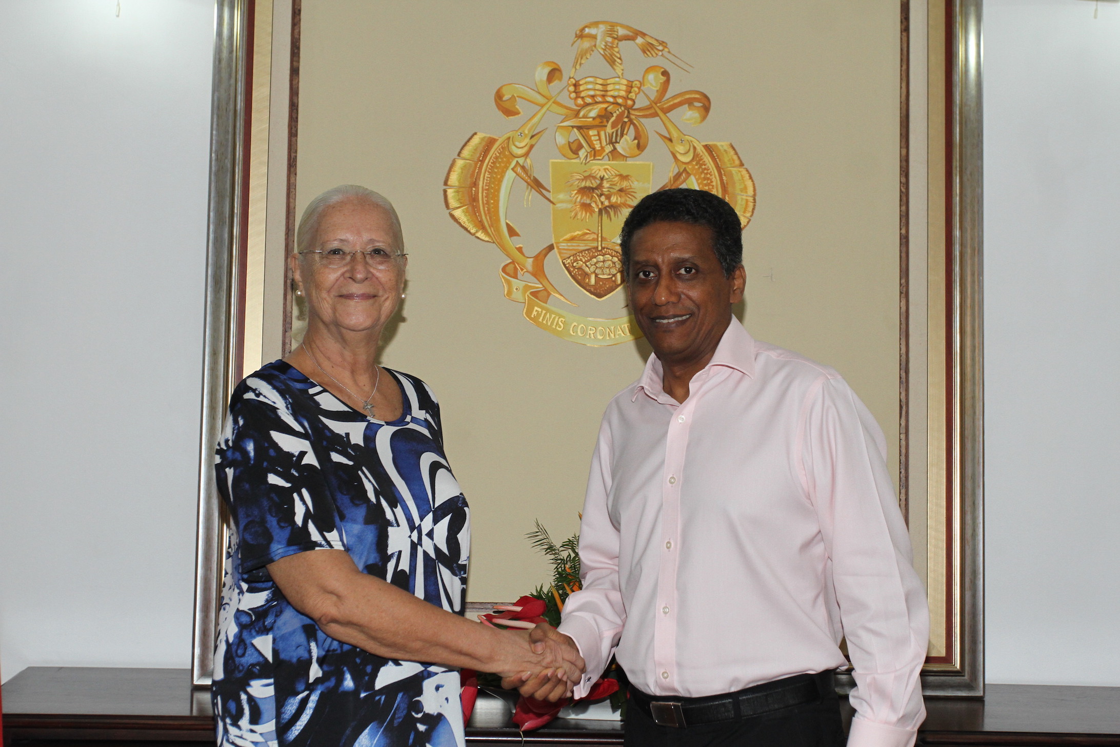 La nueva embajadora de la Orden de Malta ha presentado sus credenciales ante el presidente de la República de Seychelles