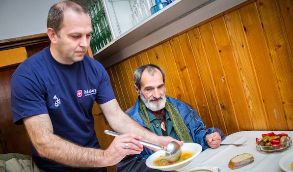 The Order of Malta relief corps in Romania delivered over 21,000 food packages to the elderly poor across the country last year