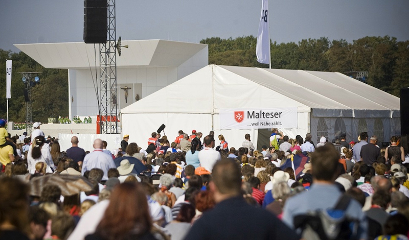 Papal visit to Germany: the Order of Malta in action at crowded events