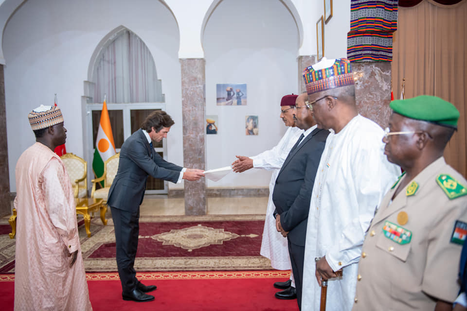Der Präsident der Republik Niger nahm das Beglaubigungsschreiben von neuem Botschafter des Souveränen Malteserordens