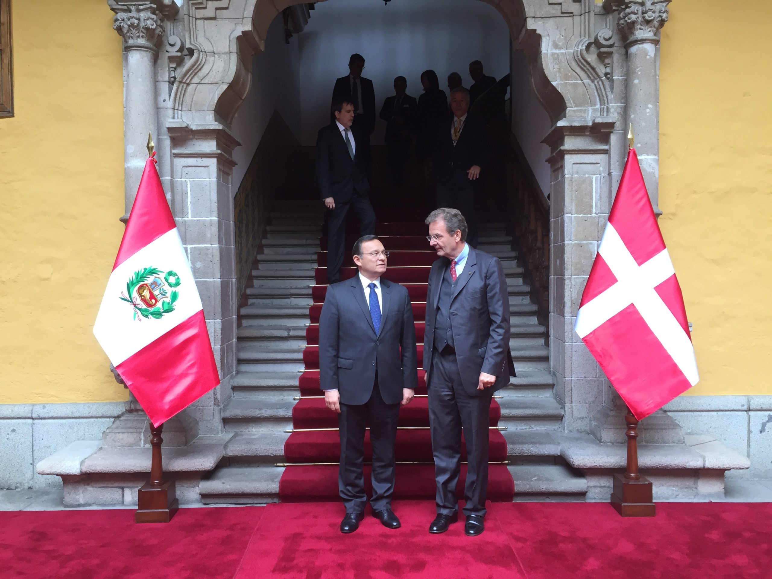 Le Grand Chancelier au Pérou : rencontres officielles et visites des projets sociaux