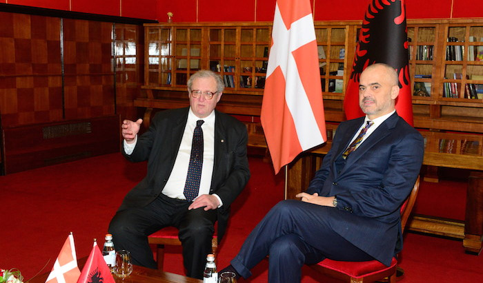 Engere Kooperation im Zentrum der Gespräche des Großmeisters in Albanien