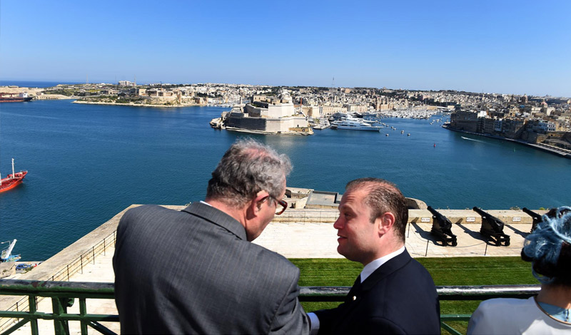 Staatsbesuch des Großmeisters in der Republik Malta: Gespräche über das historische Erbe, die Flüchtlingskrise und Fort St. Angelo