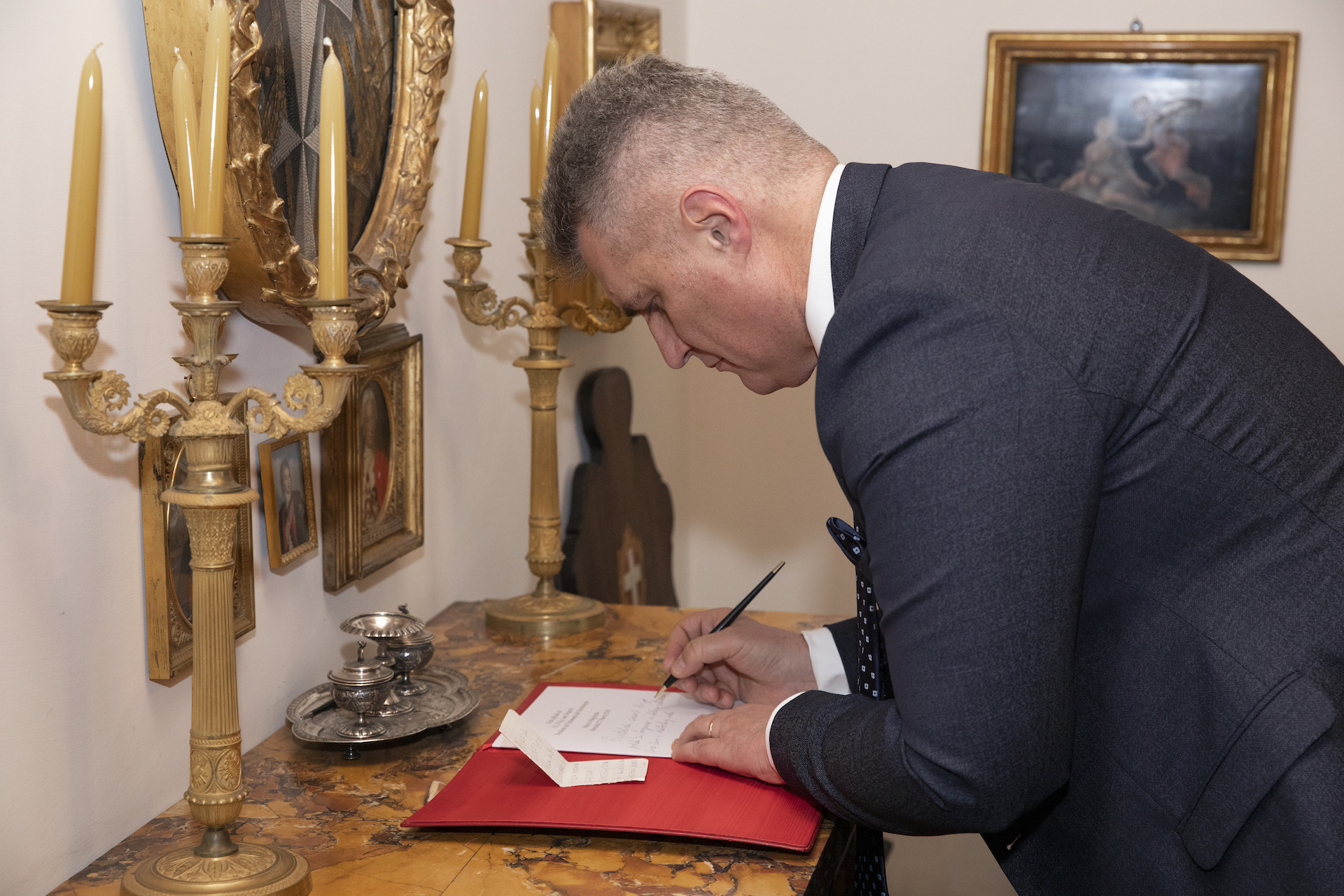 Le Grand Chancelier reçoit le président du Parlement du Monténégro