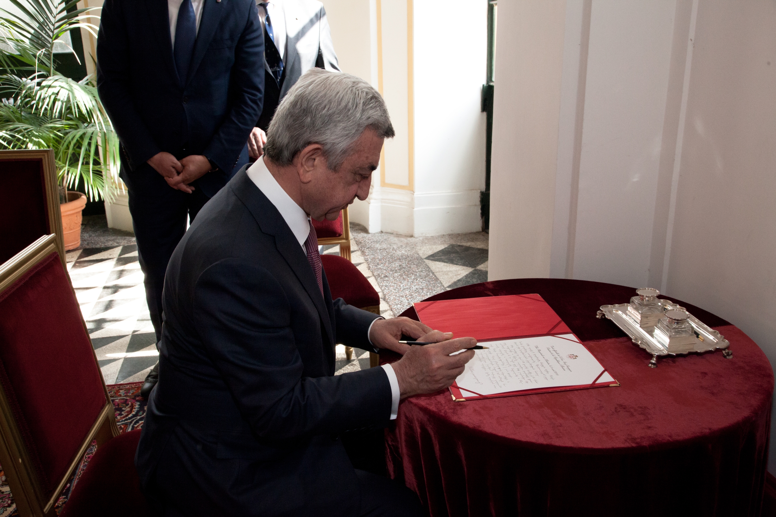 Armenischer Präsident wird zu offiziellem Besuch vom Statthalter des Großmeisters Fra’ Giacomo Dalla Torre empfangen