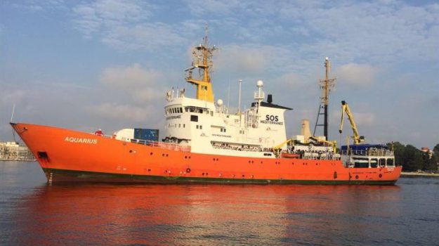 Une équipe médicale de l’Ordre de Malte à bord du navire Dattilo pour secourir les migrants de l’Aquarius