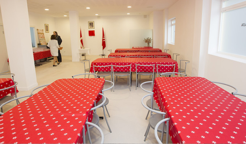 The Grand Master inaugurates a new soup kitchen in Madrid