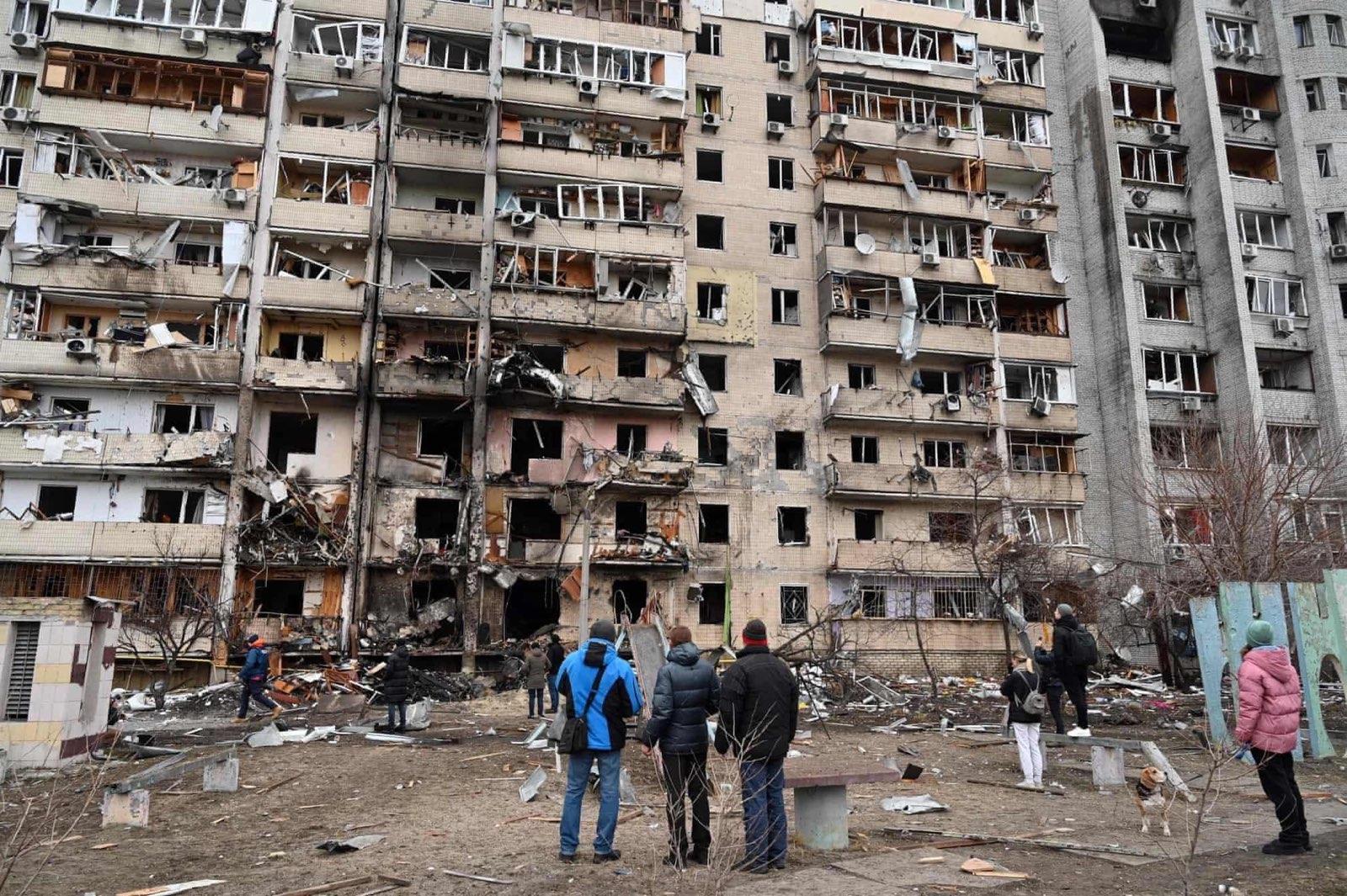 Dopo i nuovi bombardamenti in Ucraina, a Leopoli manca la luce e il cibo scarseggia