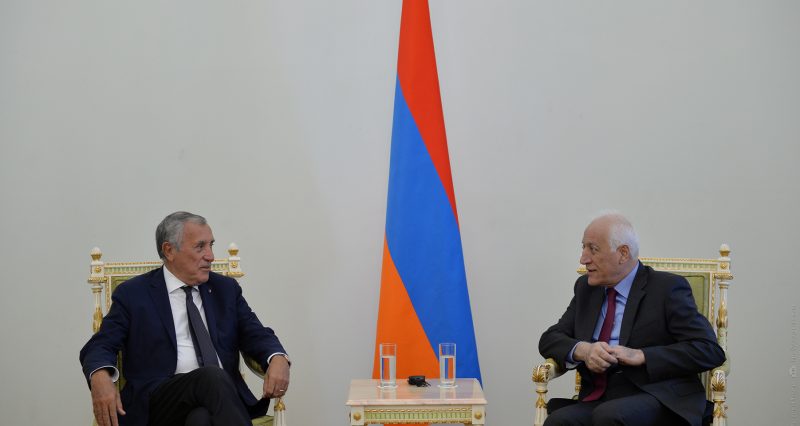 Der neue Botschafter des Malteserordens in Armenien legt seine Beglaubigungsschreiben vor