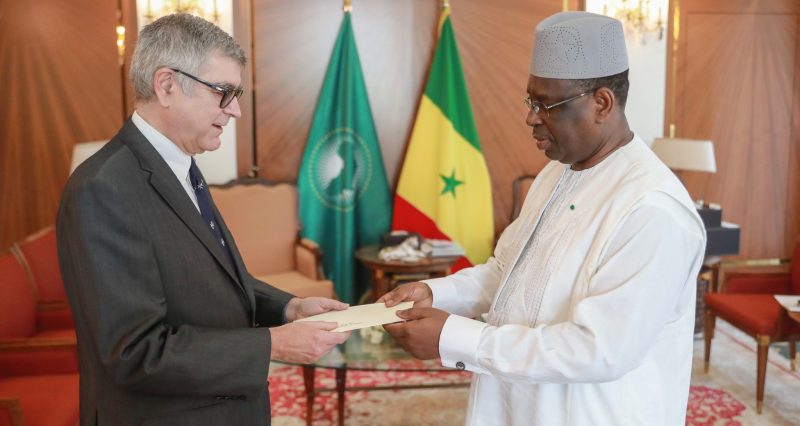 The Ambassador of the Sovereign Order of Malta to Senegal presents his letters of credence