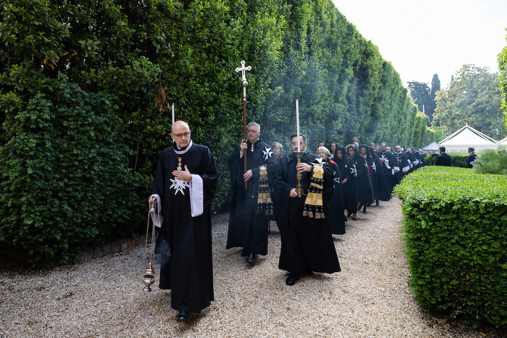 Élu le 81e Grand Maître de l’Ordre de Malte