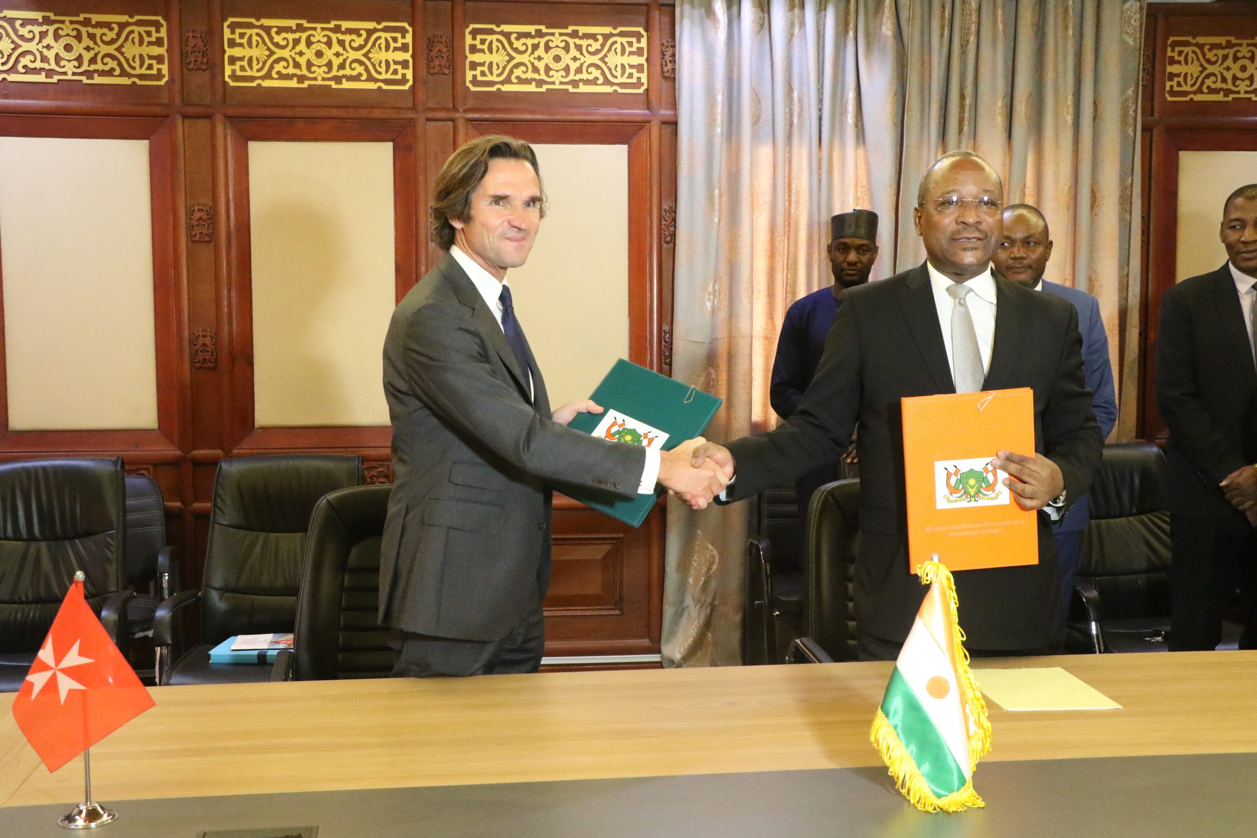 Firma accordo cooperazione Ordine Malta Niger