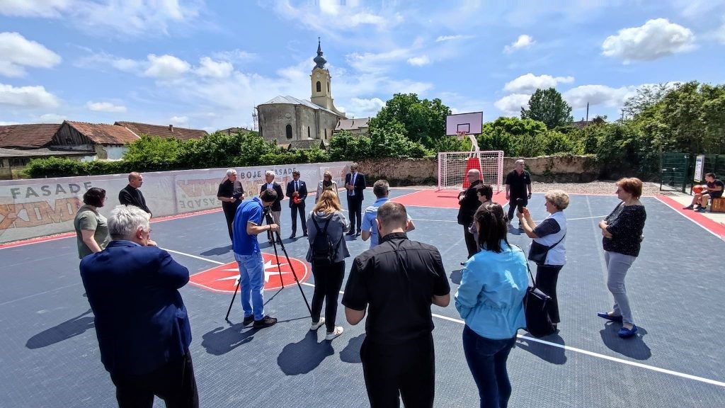 Einweihung des Multisportzentrums in Bač, Serbien