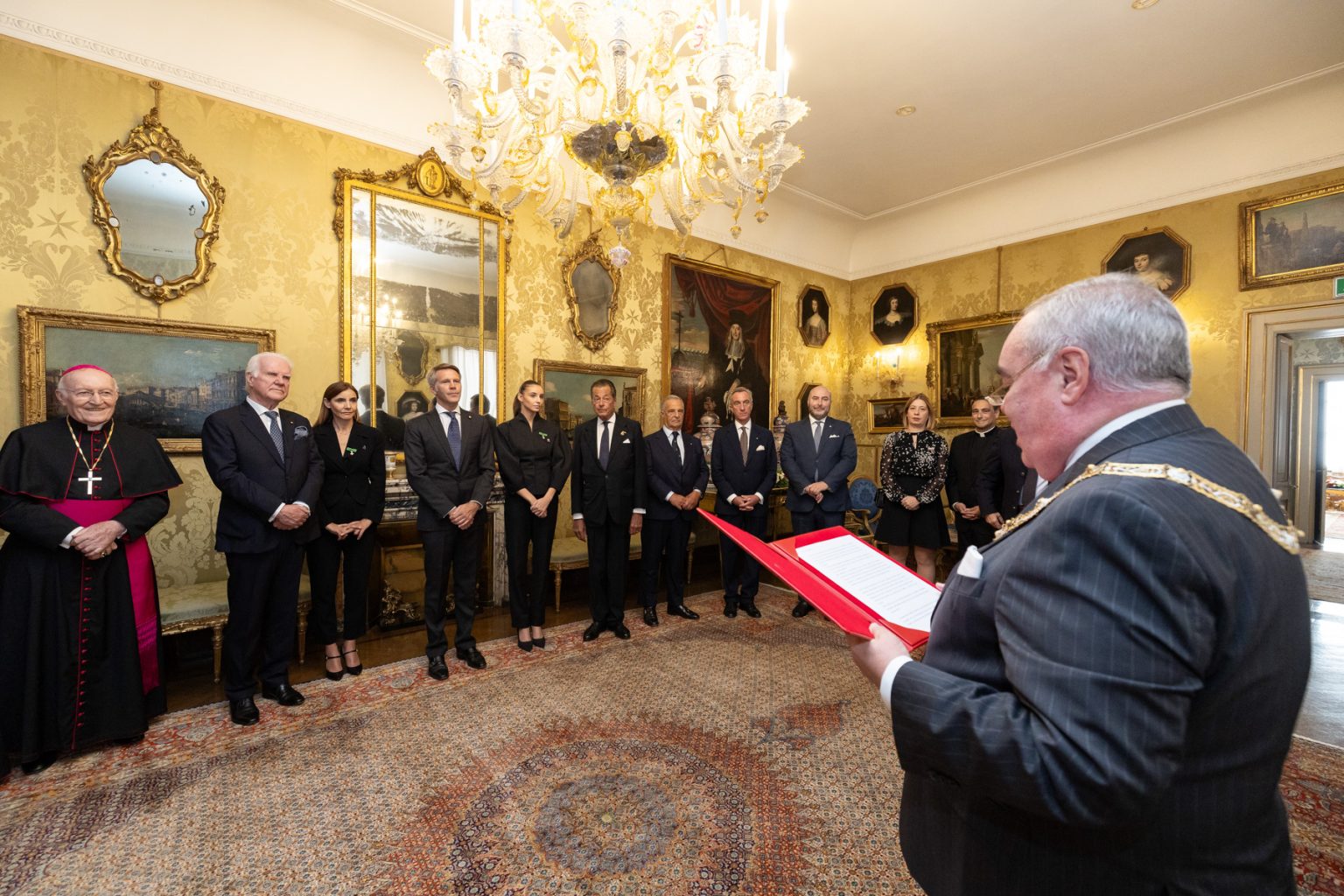 Grand Master receives Collar of the Most Holy Annunciation Order