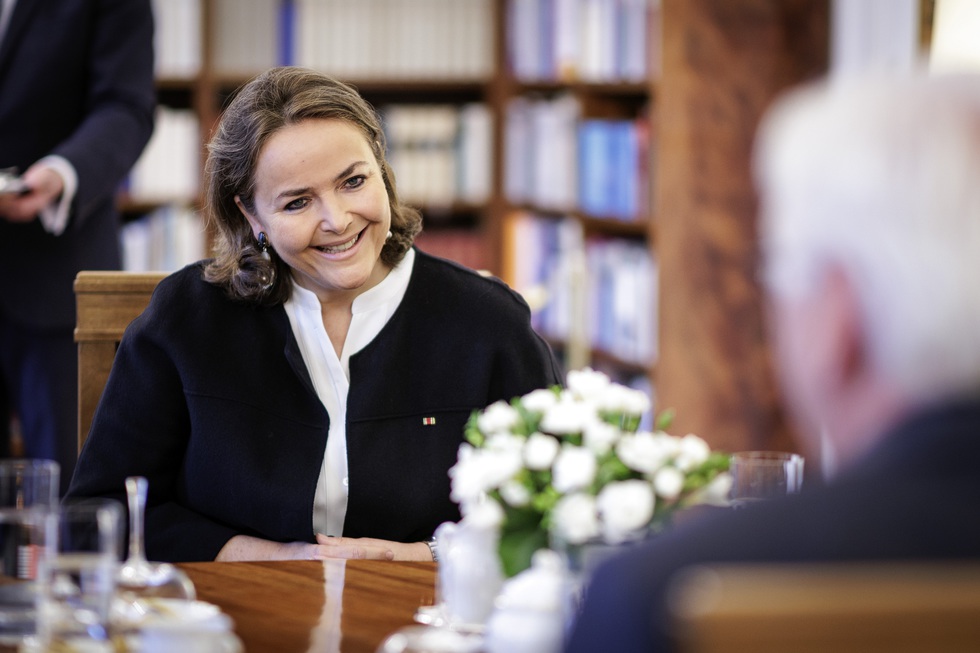 Die neue Botschafterin des Malteserordens in Deutschland legt ihr Beglaubigungsschreiben vor