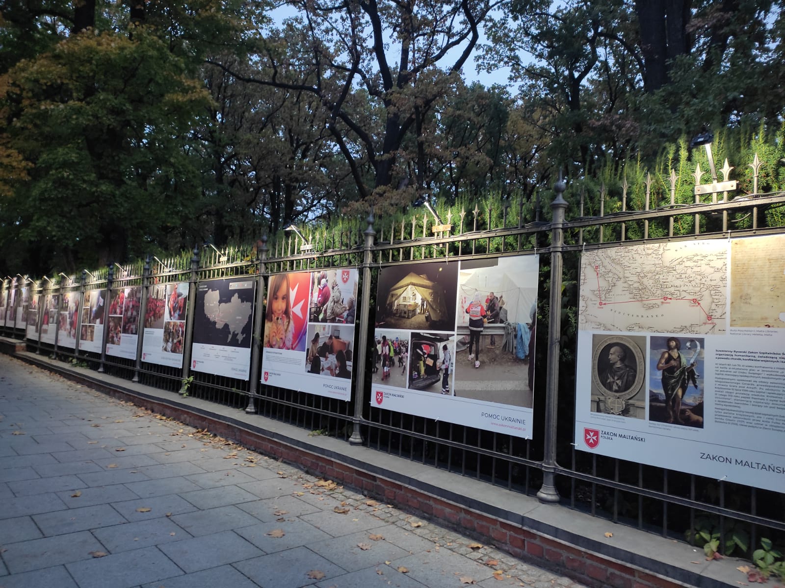 Open-Air-Ausstellung des Malteserordens in Warschau eröffnet