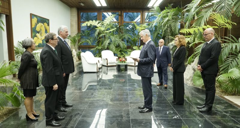 Der neue Botschafter des Malteserordens in Kuba legt seine Beglaubigungsschreiben vor