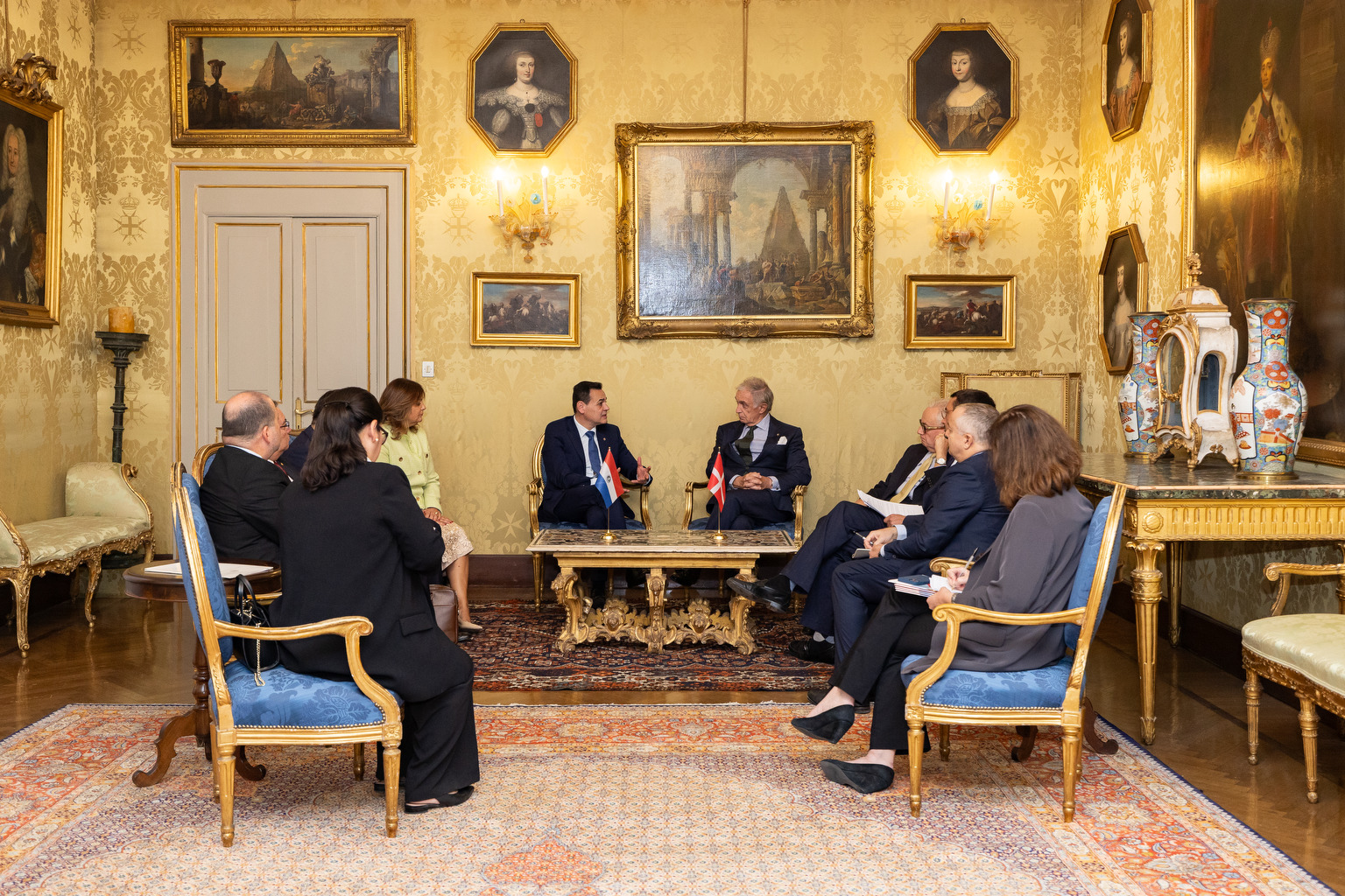 Le Grand Chancelier rencontre le ministre des Affaires étrangères du Paraguay