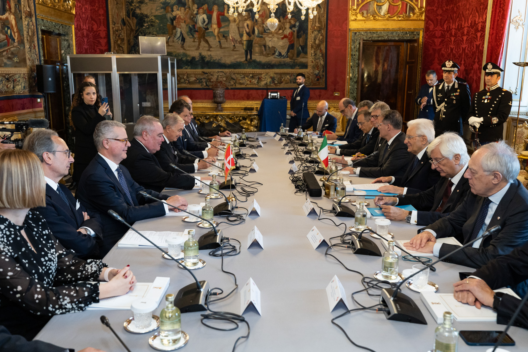 Offizieller Besuch der neuen Regierung des Souveränen Malteserordens bei Staatspräsident Sergio Mattarella