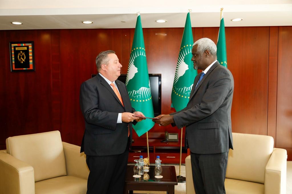 The new Permanent Representative of the Order of Malta to the African Union presents his letters of credence