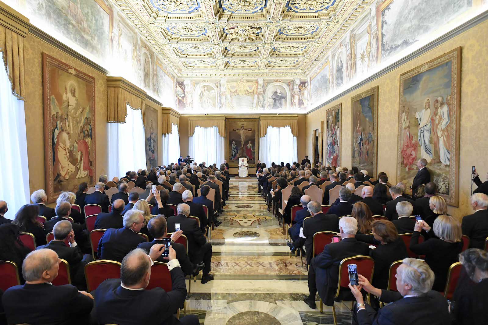 L’audience avec le Saint-Père ouvre les travaux de la dernière journée de la Conférence des ambassadeurs de l’Ordre de Malte