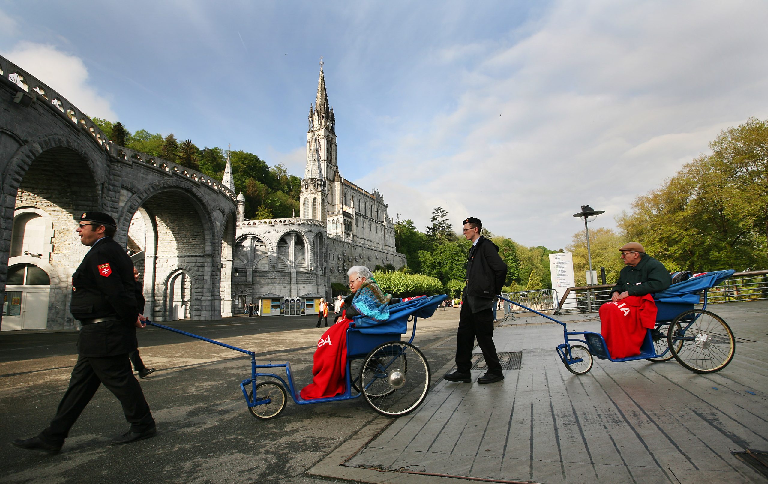 Die 66. internationale Wallfahrt des Malteserordens nach Lourdes beginnt