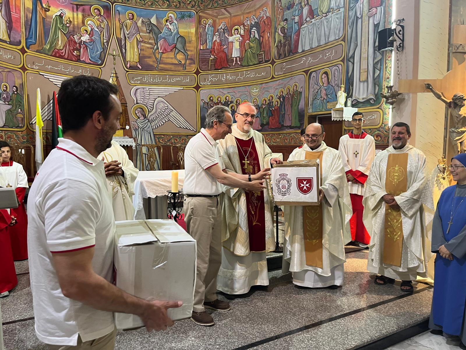 Il Patriarcato Latino di Gerusalemme e il Sovrano Ordine di Malta consegnano aiuti umanitari a Gaza
