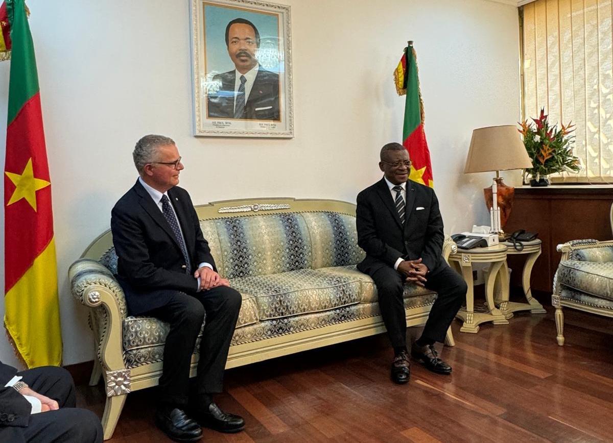 Der Großkomtur zu Besuch in Kamerun, Treffen mit dem Premierminister