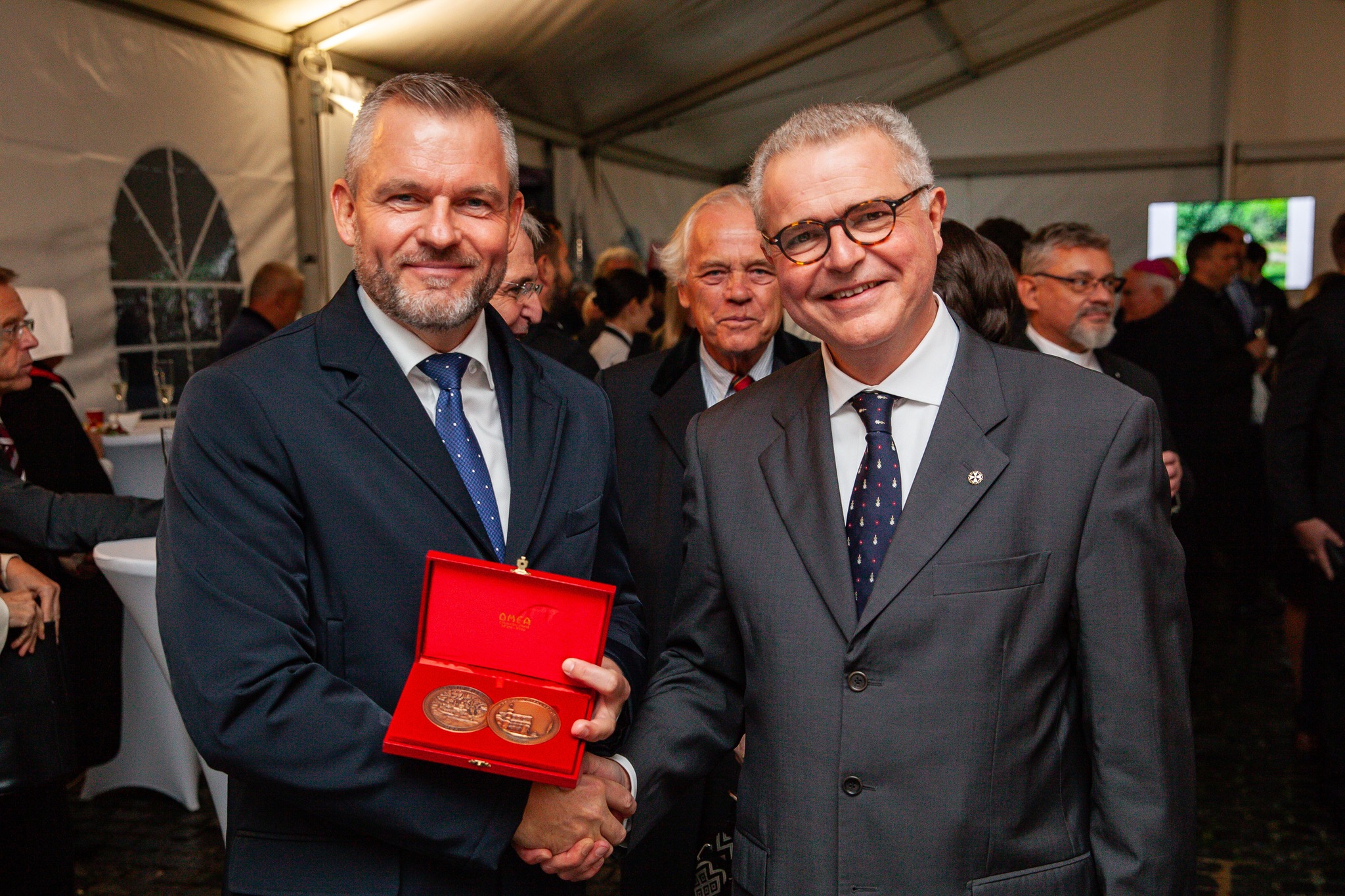 Der Großkomtur trifft den Präsidenten der Slowakischen Republik während eines Besuchs