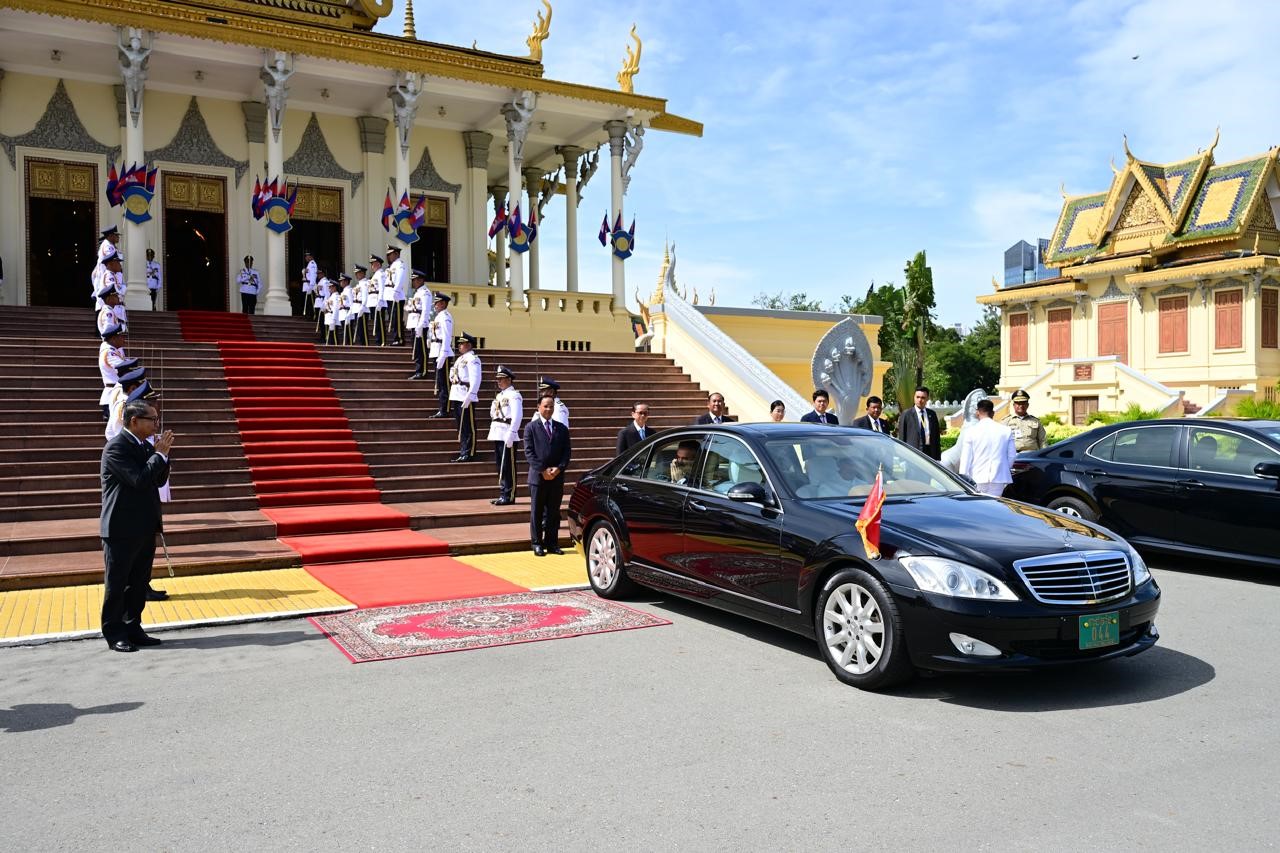 L’Ambasciatore del Sovrano Ordine di Malta presso la Cambogia presenta le sue lettere credenziali