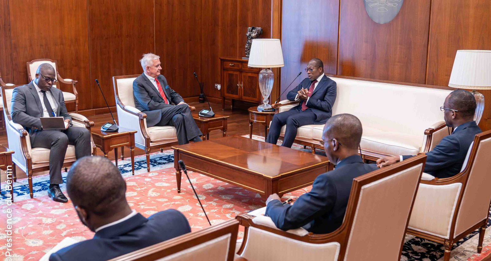 The Ambassador of the Sovereign Order of Malta to Benin presents his letters of credence