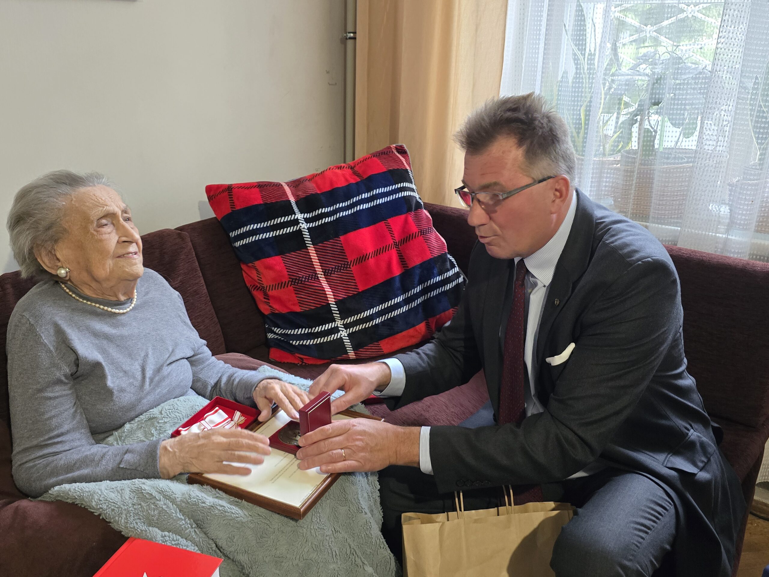 Zofia Bogdan, 104 ans, décorée par l’Ordre de Malte pour son courage pendant la guerre