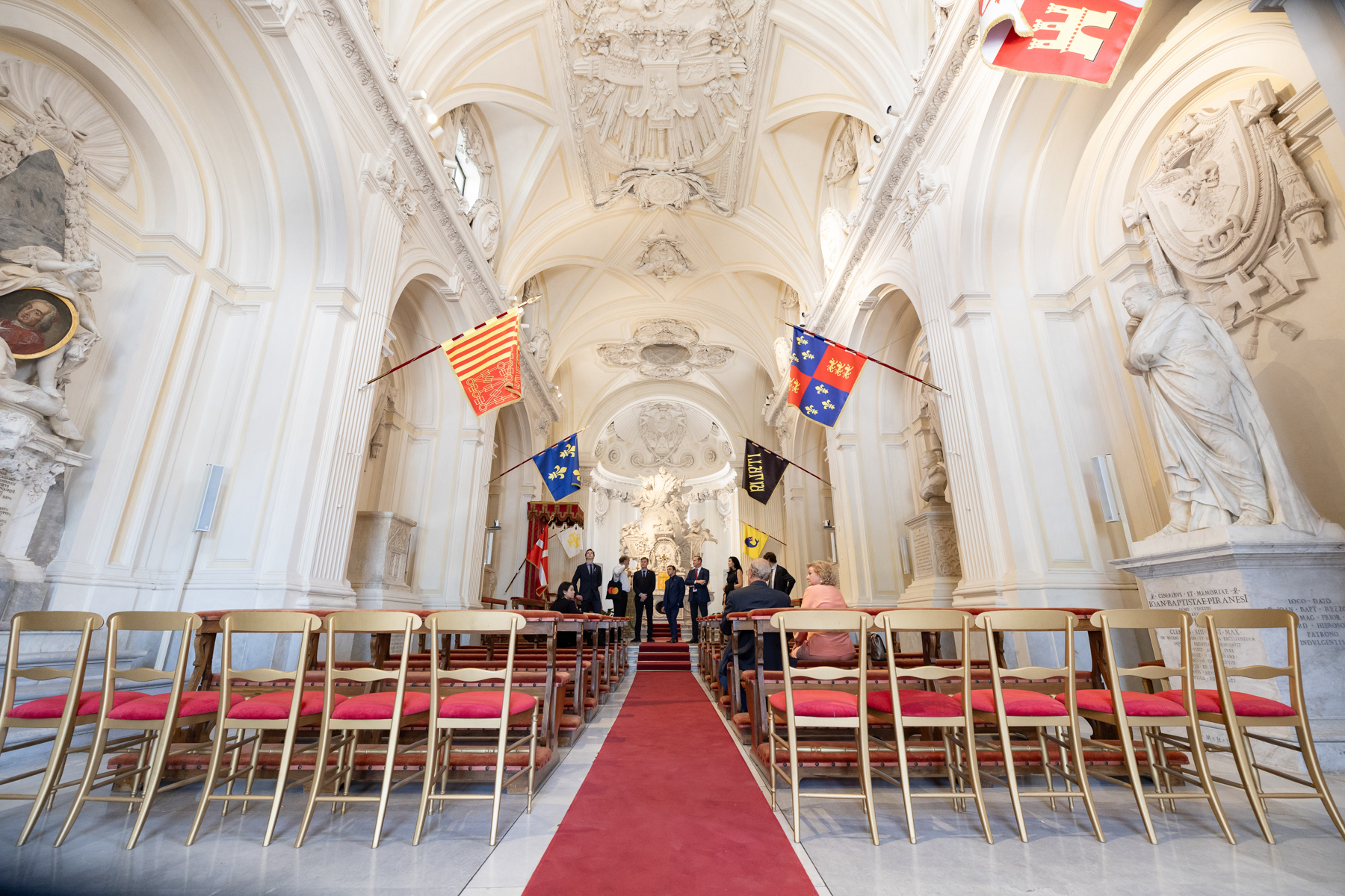 Parlamentarier aus Brasilien besuchen die Magistralvilla des Malteserordens