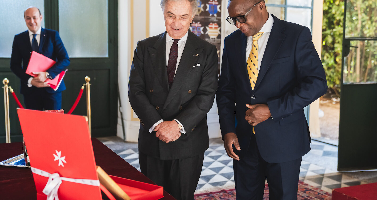 Burundi, the Grand Chancellor meets the Foreign Minister