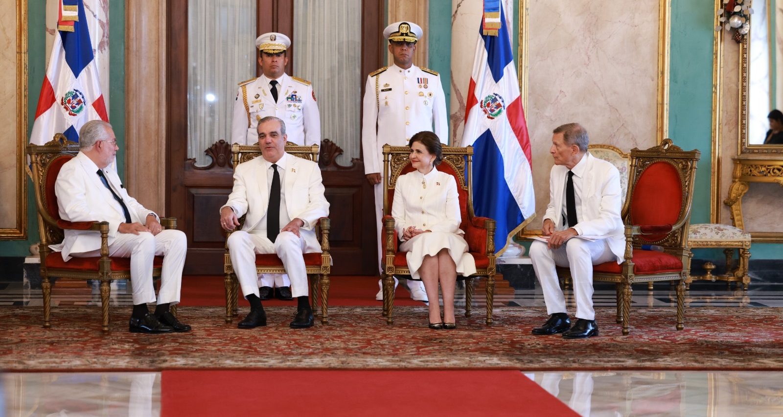 The Ambassador of the Sovereign Order of Malta to the Dominican Republic presents his letters of credence