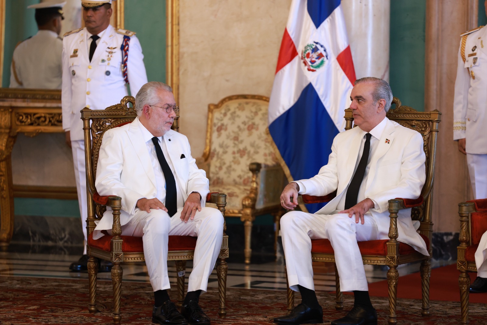 The Ambassador of the Sovereign Order of Malta to the Dominican Republic presents his letters of credence