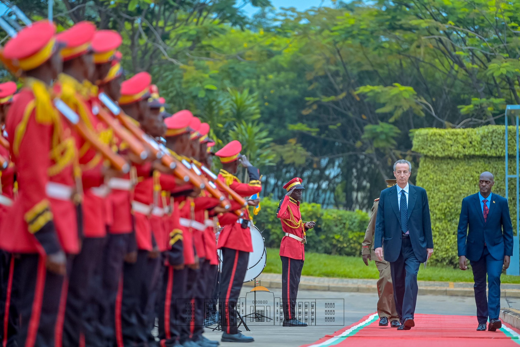 The Ambassador of the Sovereign Order of Malta to the Republic of Burundi presents his letters of credence
