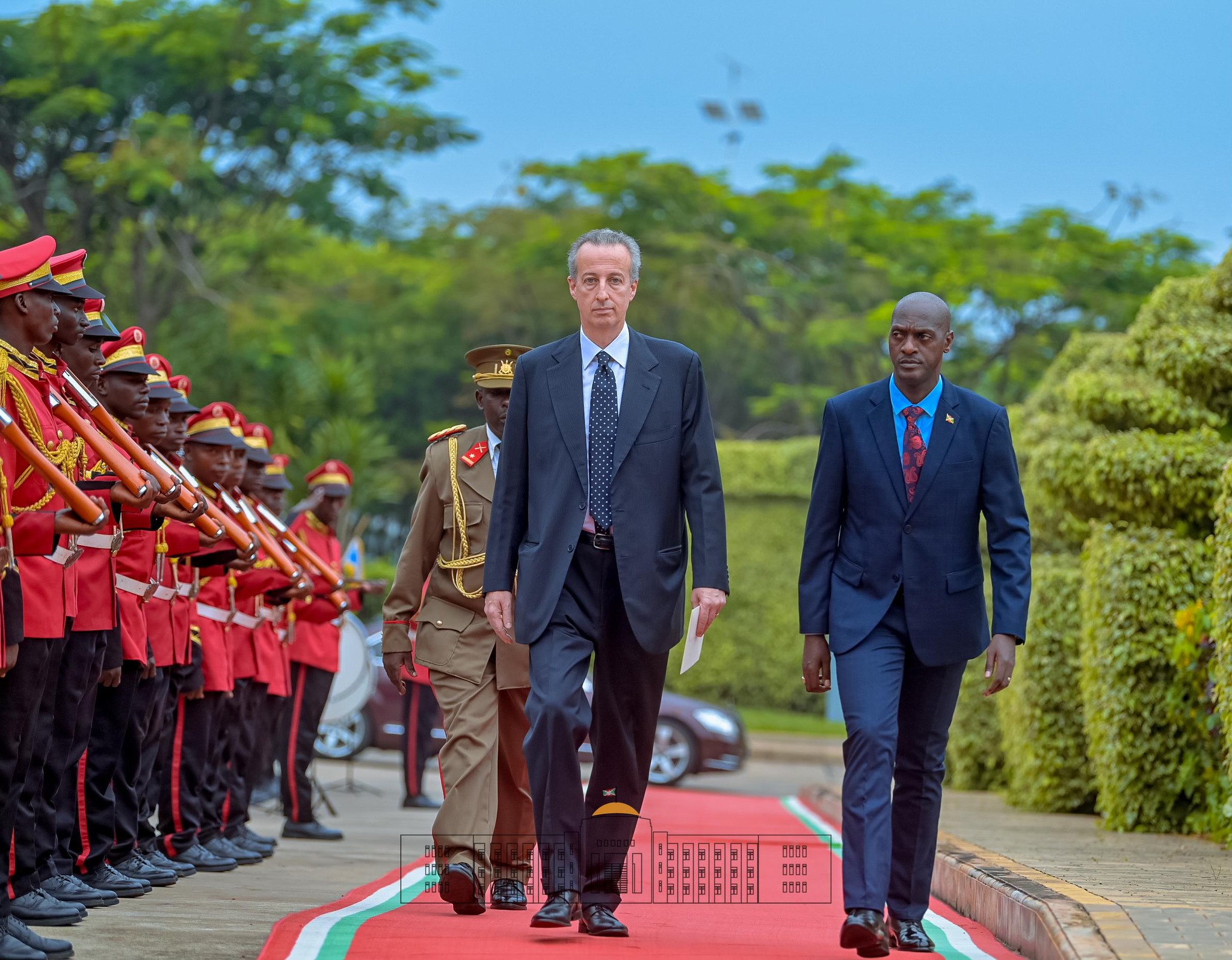 The Ambassador of the Sovereign Order of Malta to the Republic of Burundi presents his letters of credence