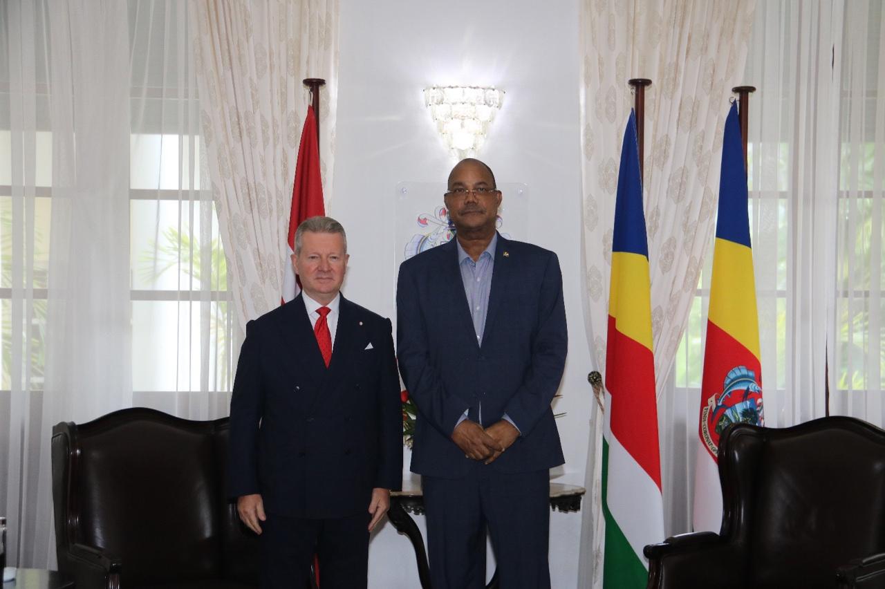 The Ambassador of the Sovereign Order of Malta to the Republic of Seychelles presents his letters of credence