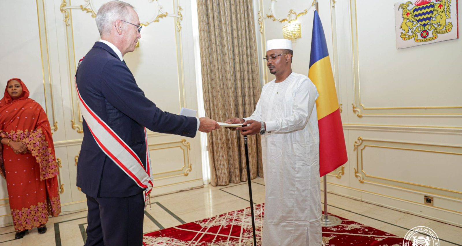 The Ambassador of the Sovereign Order of Malta to the Republic of Chad presents his letters of credence