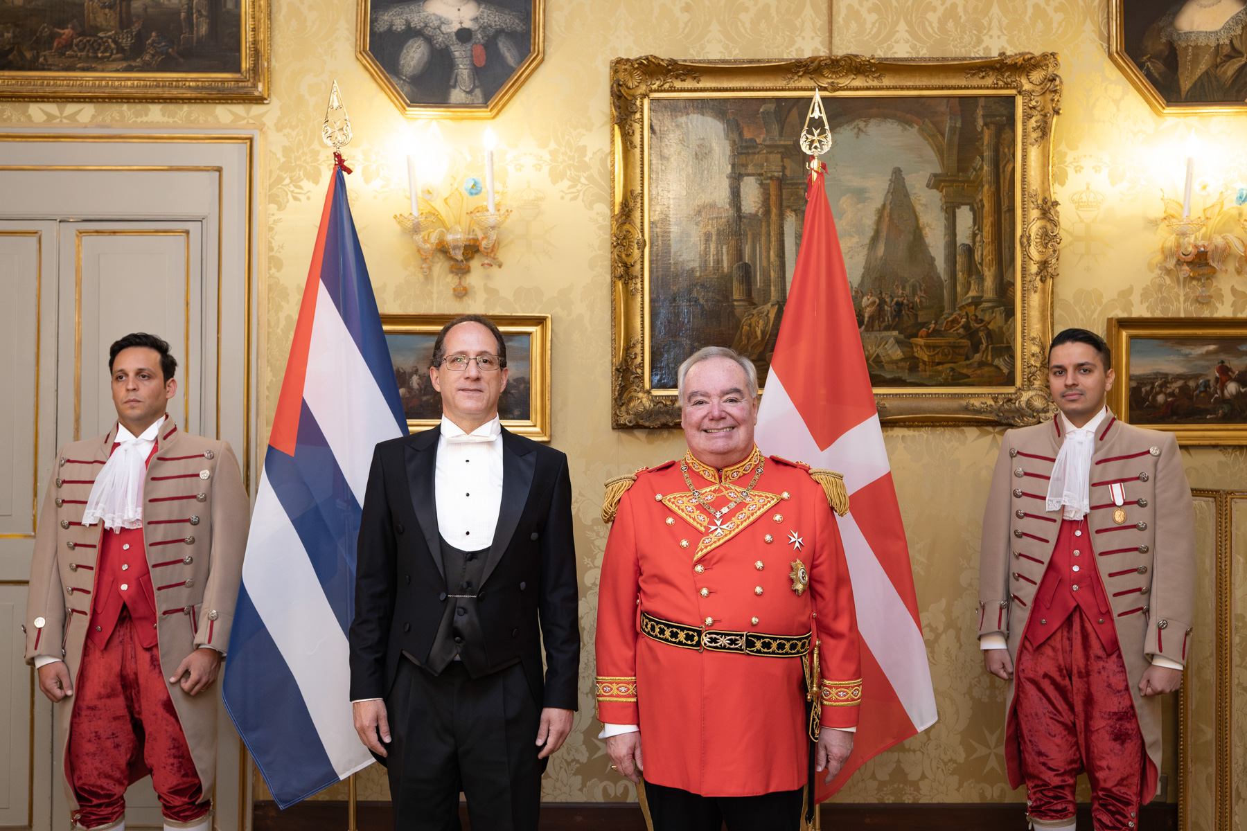 Ambassador of Cuba with Grand Master