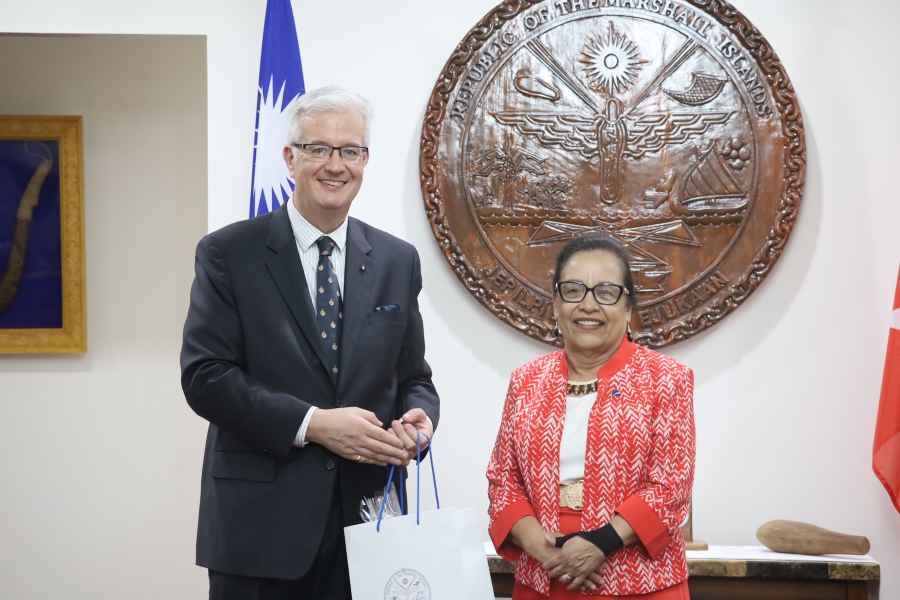 L’Ambassadeur de l’Ordre souverain de Malte auprès de la République des Îles Marshall présente ses lettres de créance
