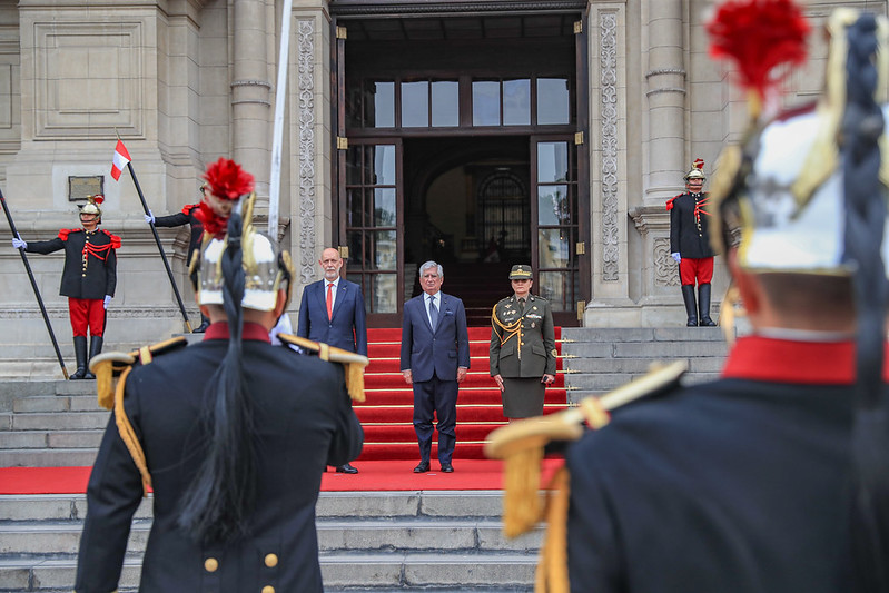 The Ambassador of the Sovereign Order of Malta to the Republic of Peru presents his letters of credence