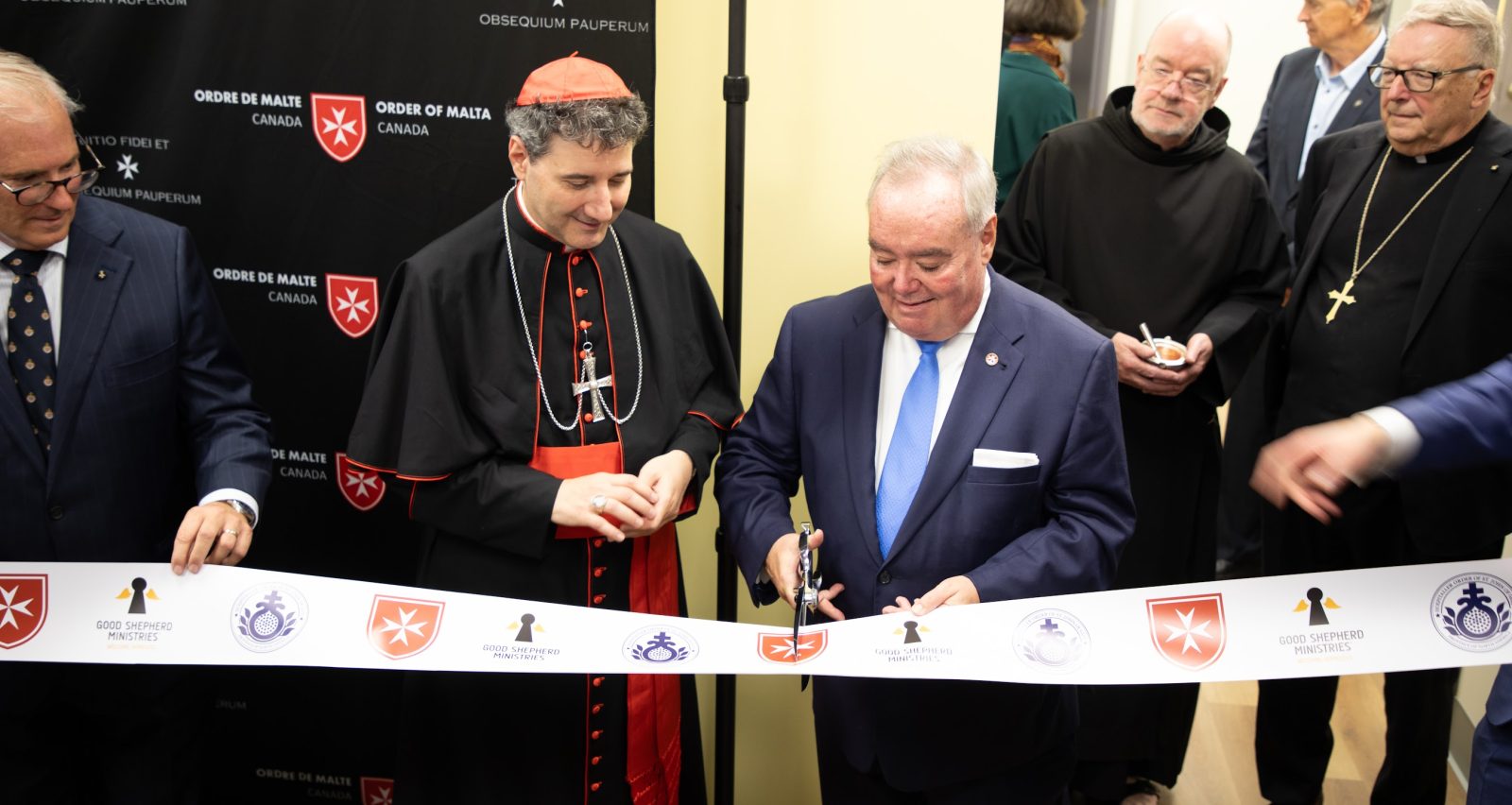 Grand Master at ribbon-cutting ceremony